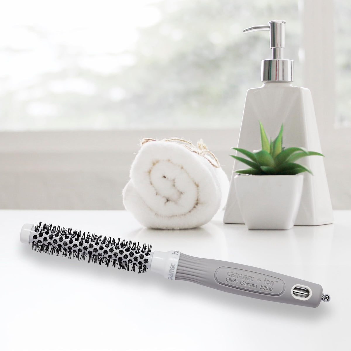 Olivia Garden Ceramic + Ion Round Thermal Hair Brush (Not Electrical)