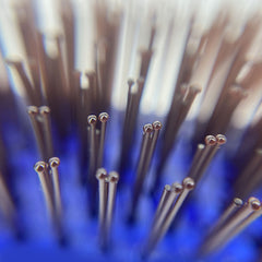 Phillips Brush Sapphire Blue Light Touch 6 Hair Brush - Part of the Gem Collection (Sapphire)